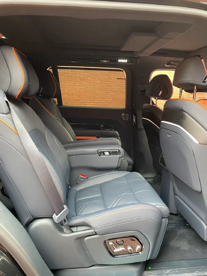 2025 Zeekr 9X 2.0T 279HP L4 1DHT PHEV,autocango,china used car exporter,china ev exporter,chinese used car exporter,chinese used ev exporter