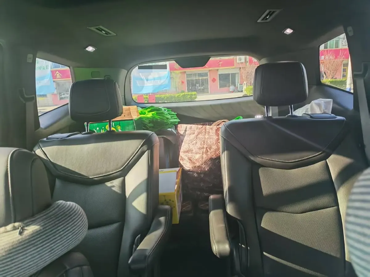 2022 Cadillac XT6 2.0T 237HP L4 9AT,autocango,china used car exporter,china ev exporter,chinese used car exporter,chinese used ev exporter