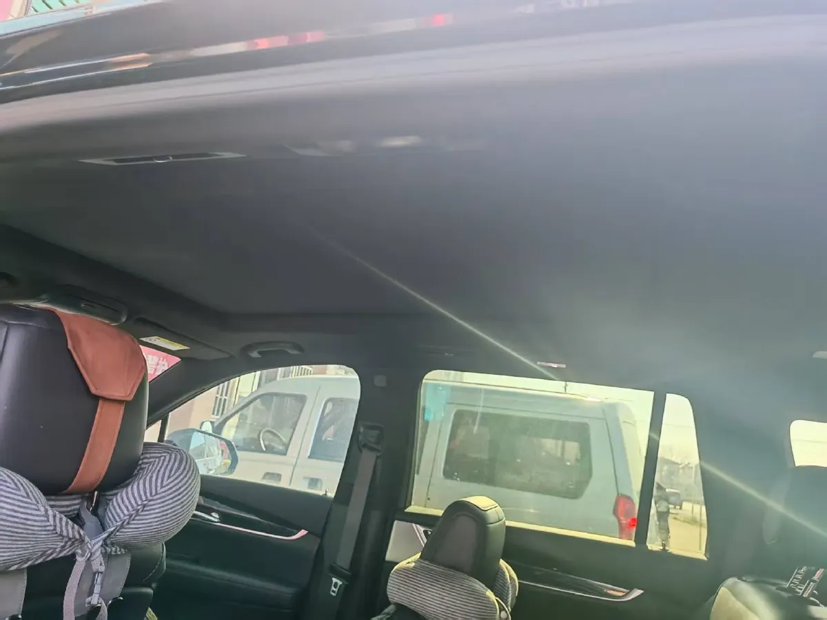 2022 Cadillac XT6 2.0T 237HP L4 9AT,autocango,china used car exporter,china ev exporter,chinese used car exporter,chinese used ev exporter