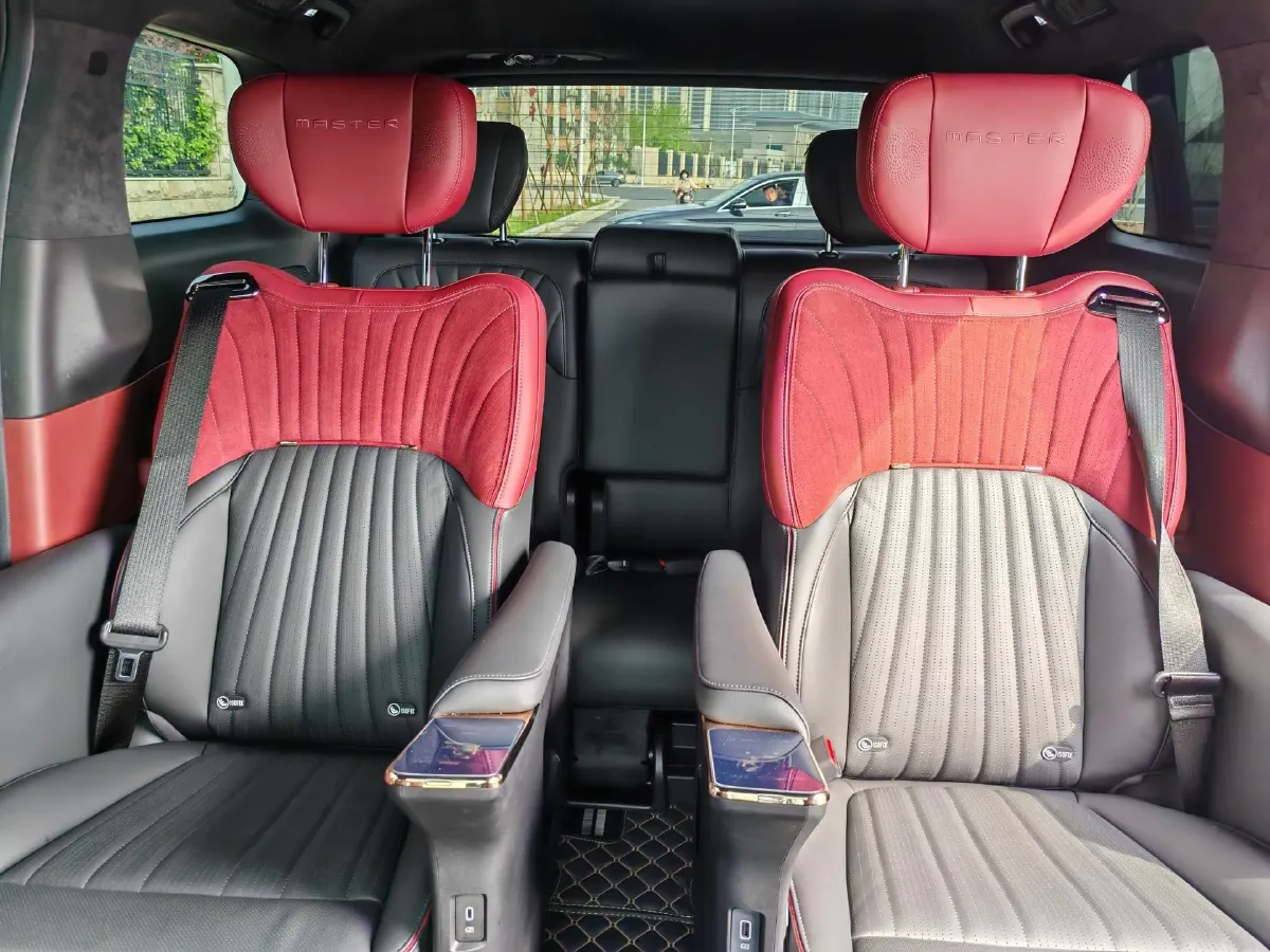 2023 GAC Trumpchi M8 2.0T 190HP L4 E-CVT Hybrid,autocango,china used car exporter,china ev exporter,chinese used car exporter,chinese used ev exporter