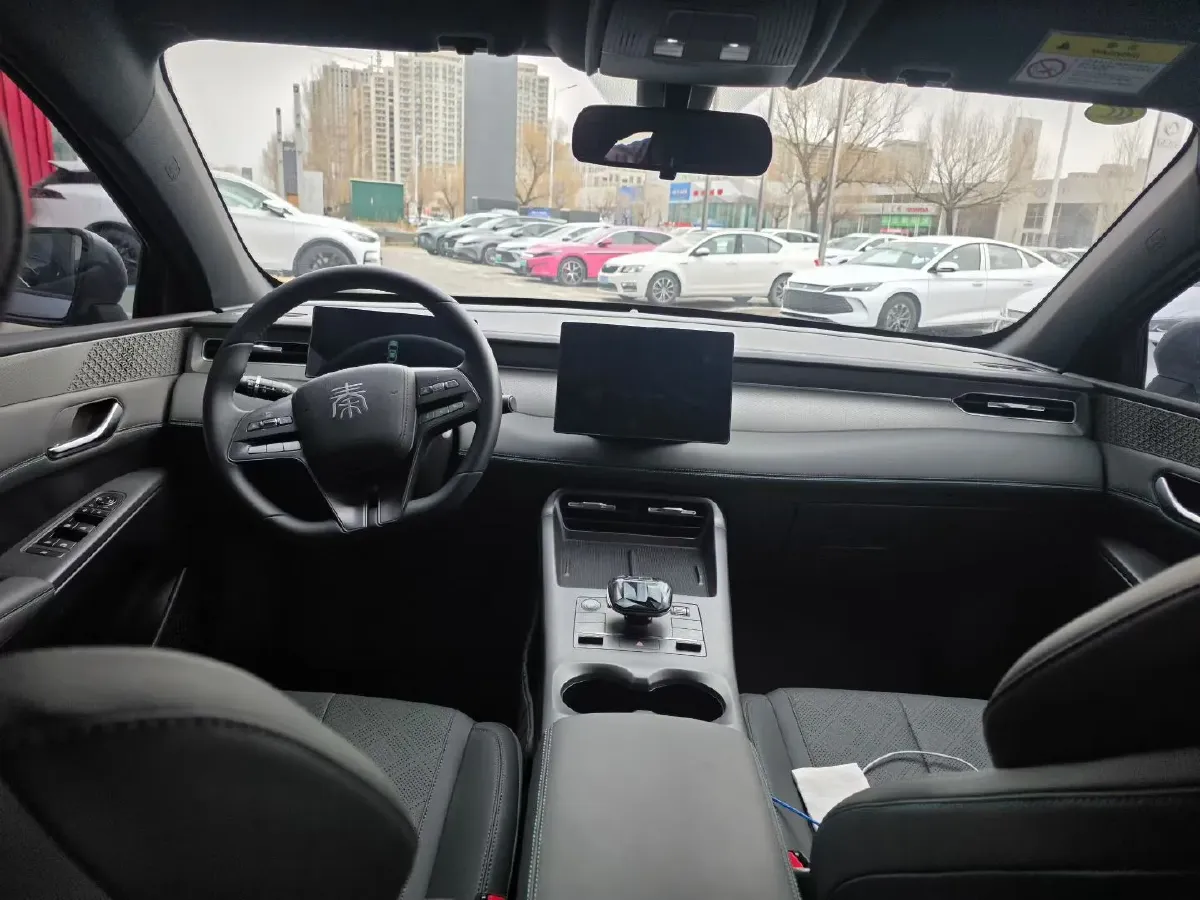 2025 BYD Qin Plus 1.5L 101HP L4 E-CVT PHEV 7.68KWH,autocango,china used car exporter,china ev exporter,chinese used car exporter,chinese used ev exporter