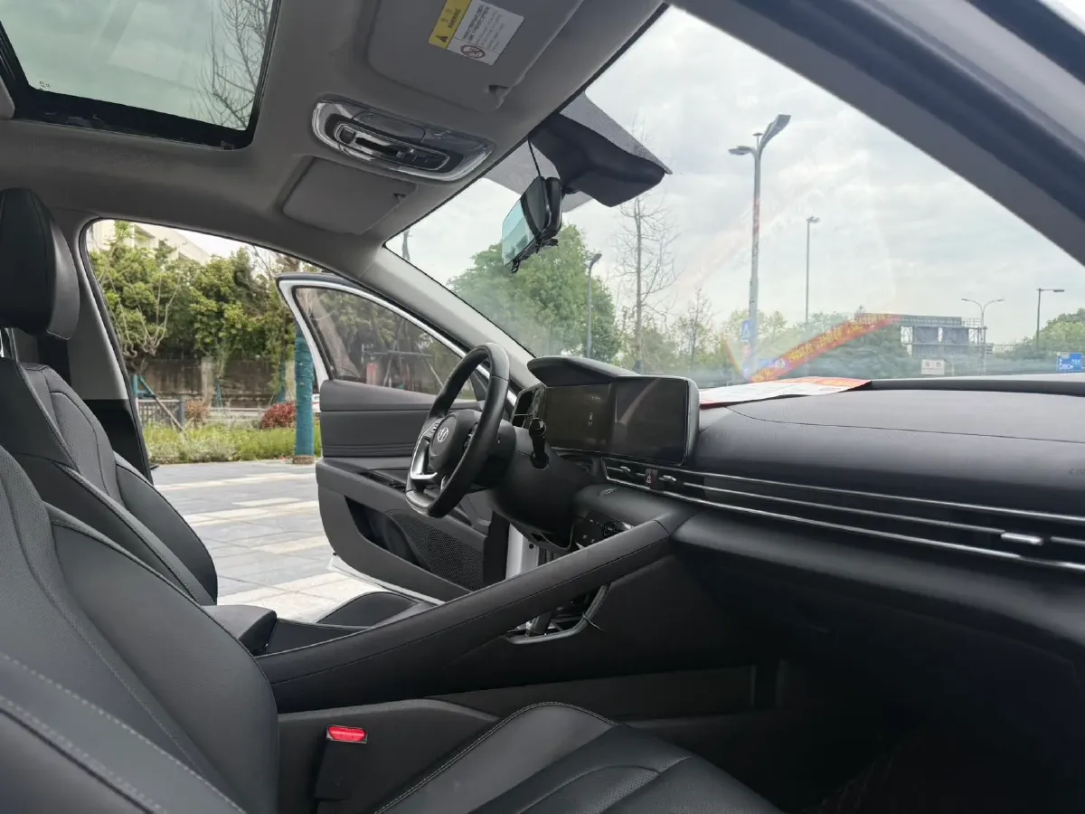 2021 Hyundai Elantra 1.5L 115HP L4 CVT,autocango,china used car exporter,china ev exporter,chinese used car exporter,chinese used ev exporter