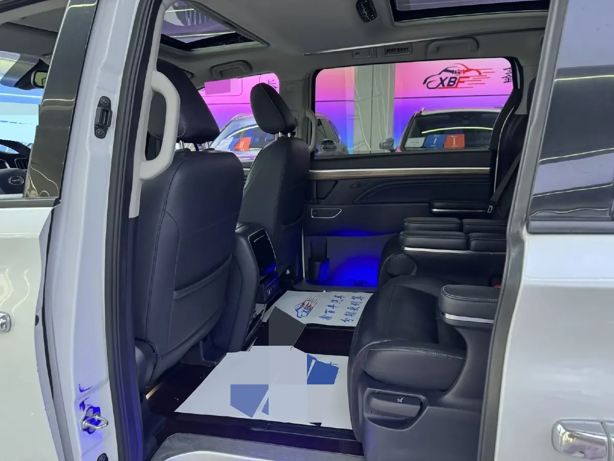 2023 GAC Trumpchi M8 2.0T 252HP L4 8AT,autocango,china used car exporter,china ev exporter,chinese used car exporter,chinese used ev exporter