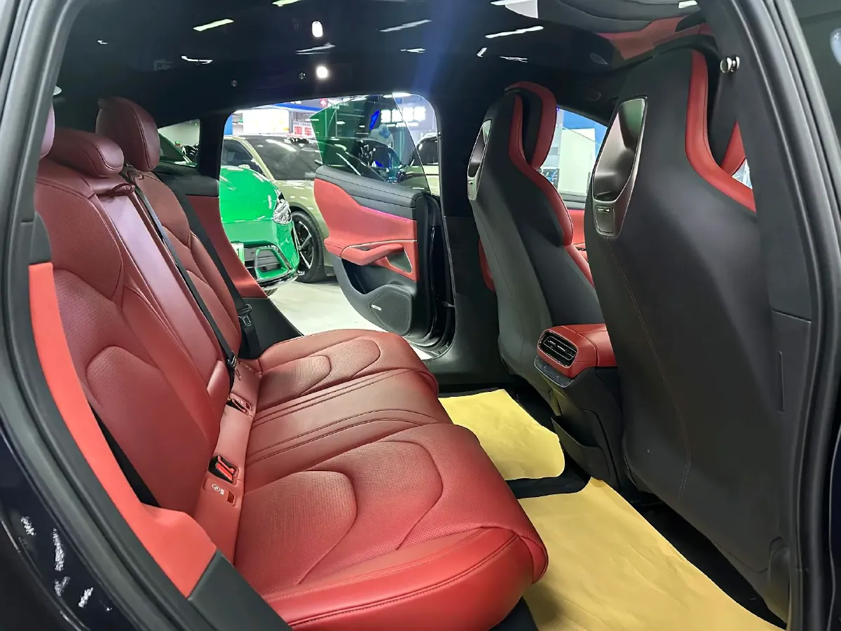 2024 MI SU7 BEV 101KWH,autocango,china used car exporter,china ev exporter,chinese used car exporter,chinese used ev exporter