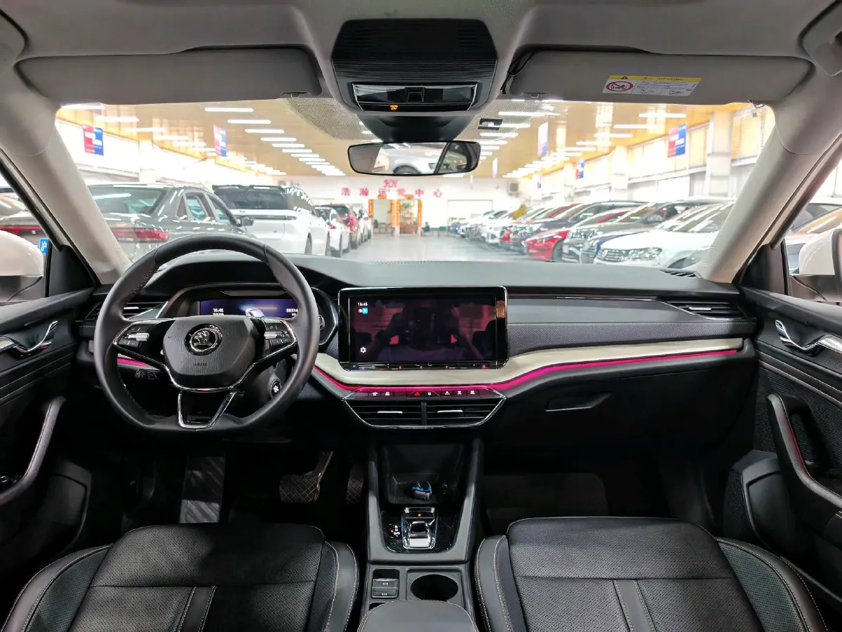 2022 Skoda Octavia 1.4T 150HP L4 7DCT,autocango,china used car exporter,china ev exporter,chinese used car exporter,chinese used ev exporter