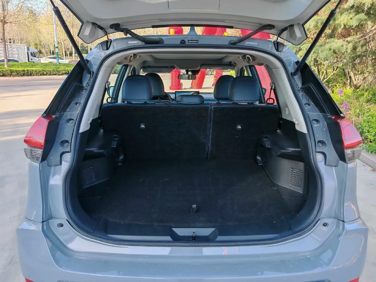 2025 Nissan X-Trail 2.0L 151HP L4 CVT,autocango,china used car exporter,china ev exporter,chinese used car exporter,chinese used ev exporter