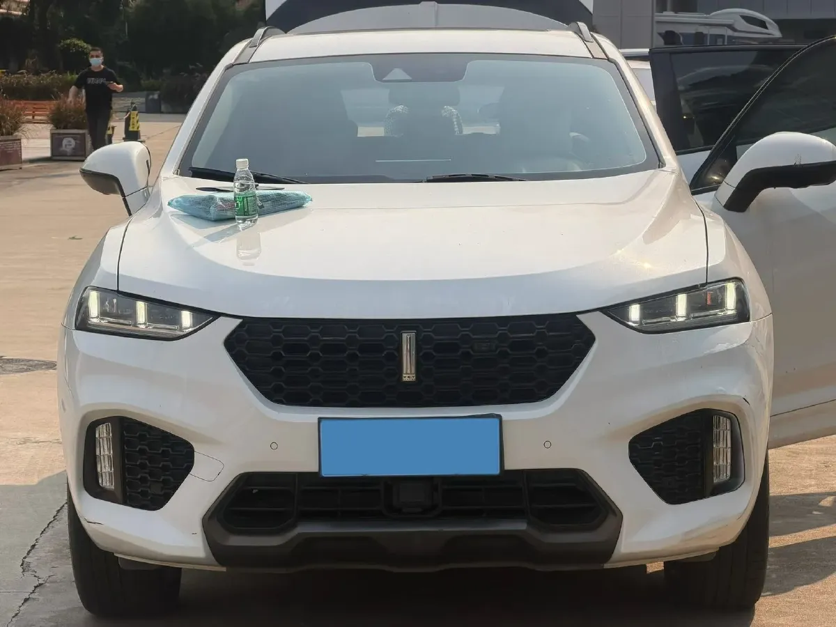 2017 WEY VV7 2.0T 234HP L4 7DCT,autocango,china used car exporter,china ev exporter,chinese used car exporter,chinese used ev exporter
