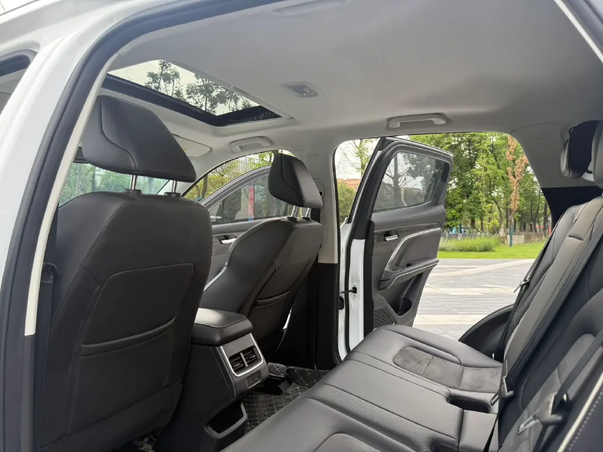 2021 Haval H6 1.5T 150HP L4 7DCT,autocango,china used car exporter,china ev exporter,chinese used car exporter,chinese used ev exporter