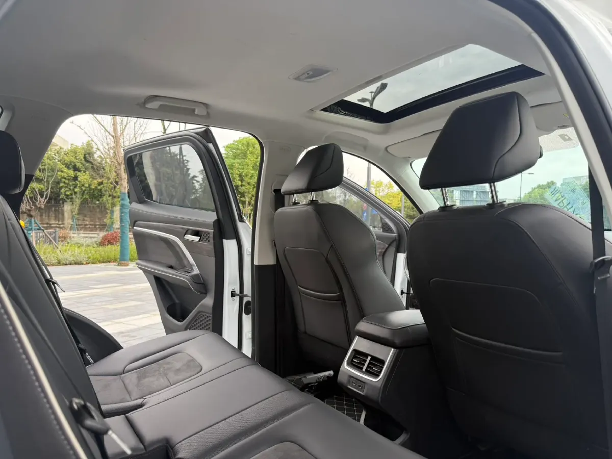 2021 Haval H6 1.5T 150HP L4 7DCT,autocango,china used car exporter,china ev exporter,chinese used car exporter,chinese used ev exporter