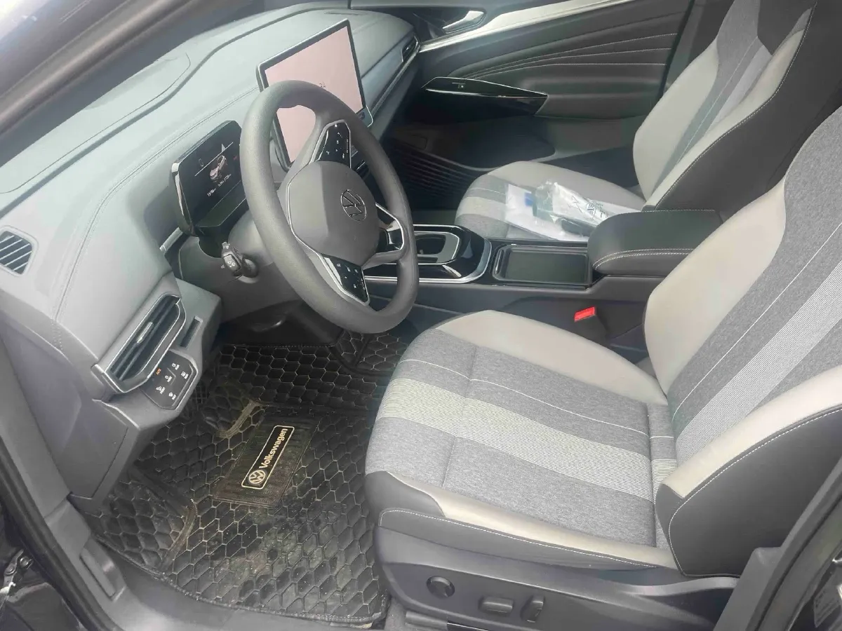 2025 Skoda Superb 2.0T 186HP L4 7DCT,autocango,china used car exporter,china ev exporter,chinese used car exporter,chinese used ev exporter