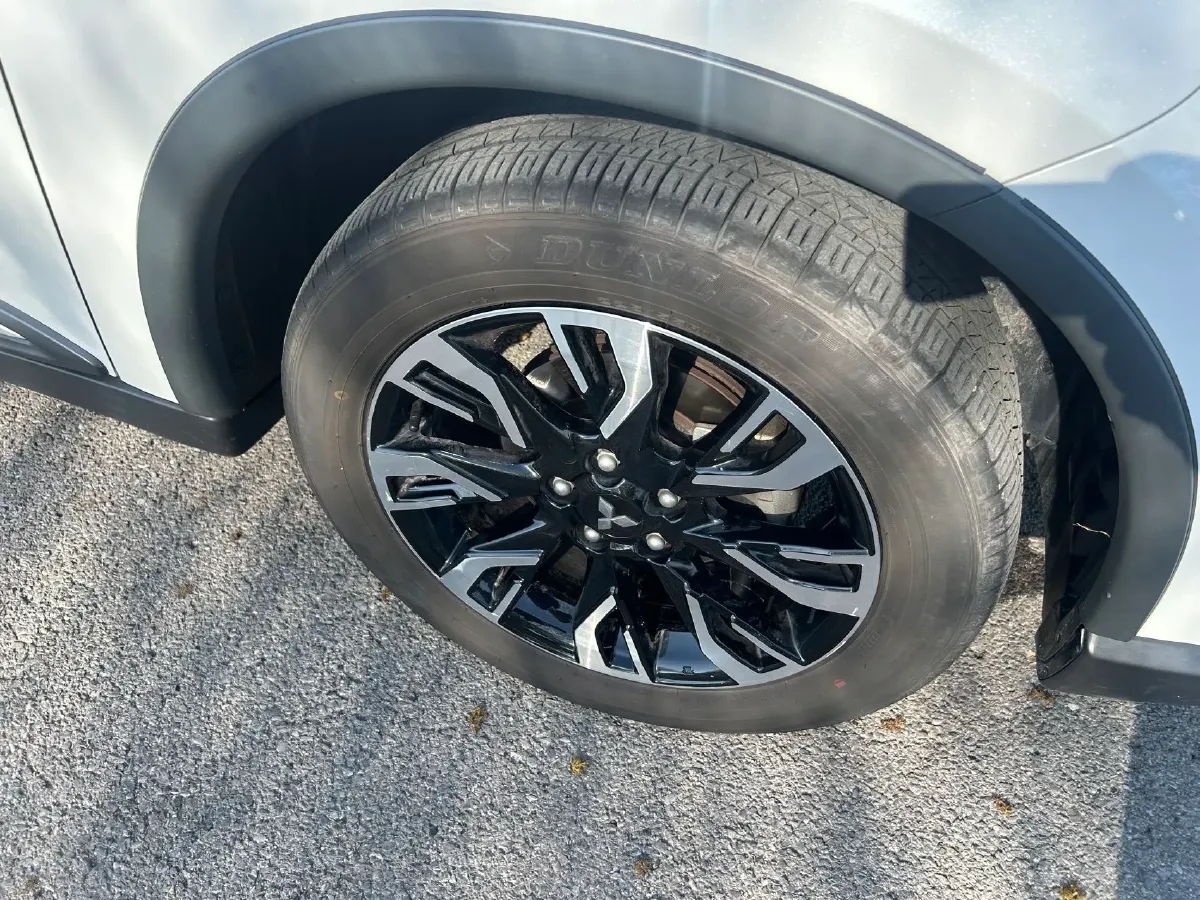 2019 Mitsubishi Outlander 2.0L 166HP L4 CVT,autocango,china used car exporter,china ev exporter,chinese used car exporter,chinese used ev exporter