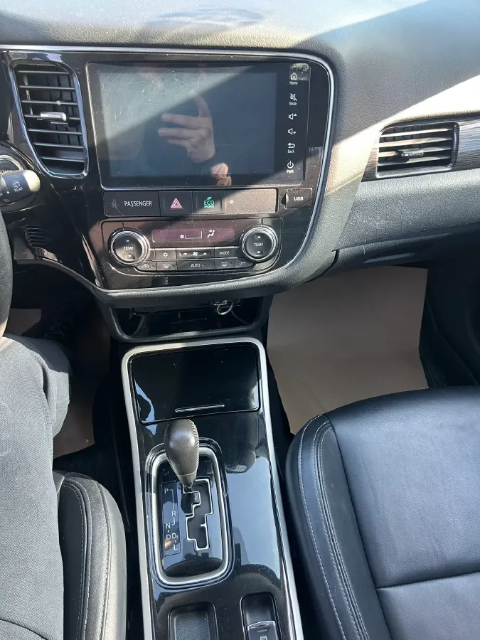 2019 Mitsubishi Outlander 2.0L 166HP L4 CVT,autocango,china used car exporter,china ev exporter,chinese used car exporter,chinese used ev exporter