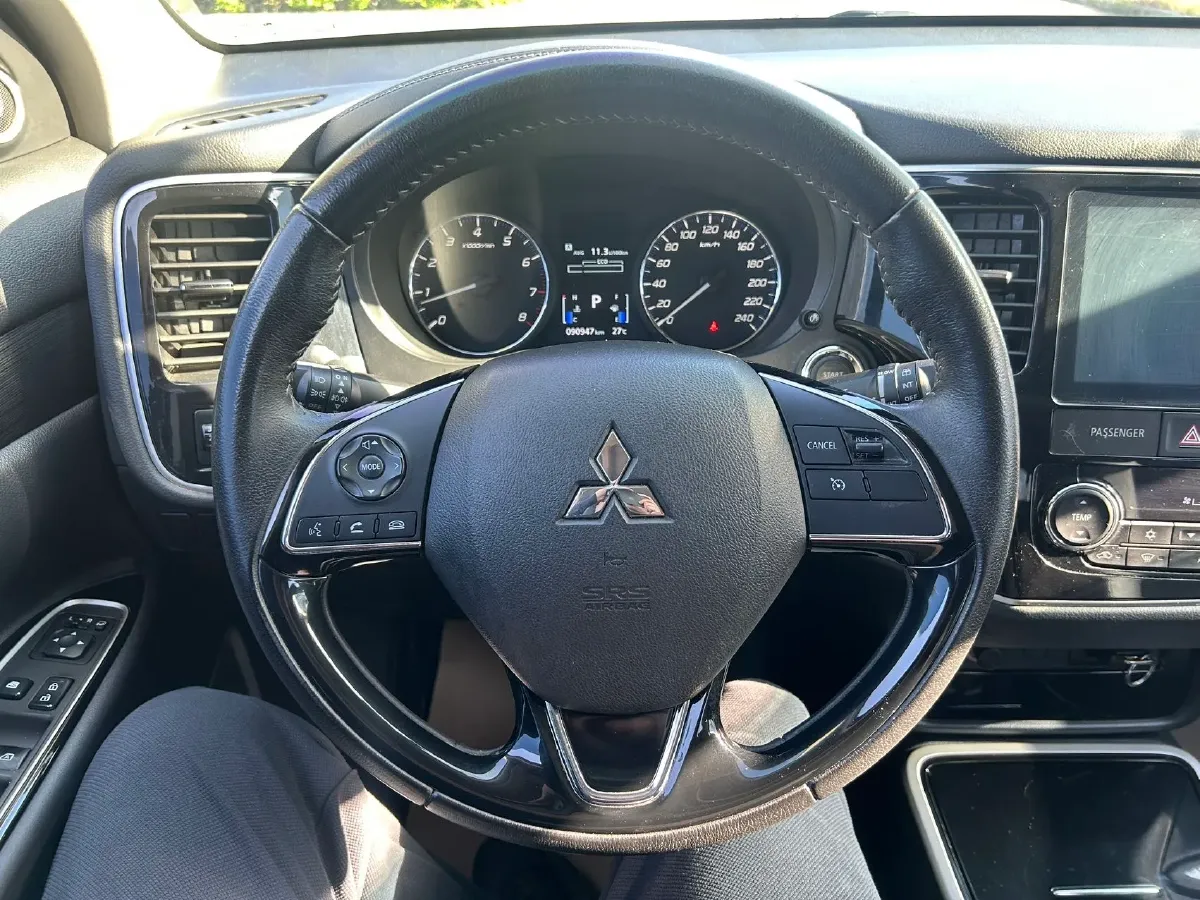 2019 Mitsubishi Outlander 2.0L 166HP L4 CVT,autocango,china used car exporter,china ev exporter,chinese used car exporter,chinese used ev exporter