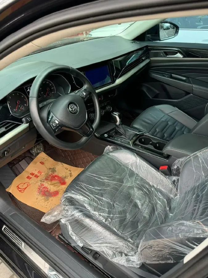 2019 Skoda Kodiak 2.0T 186HP L4 7DCT,autocango,china used car exporter,china ev exporter,chinese used car exporter,chinese used ev exporter