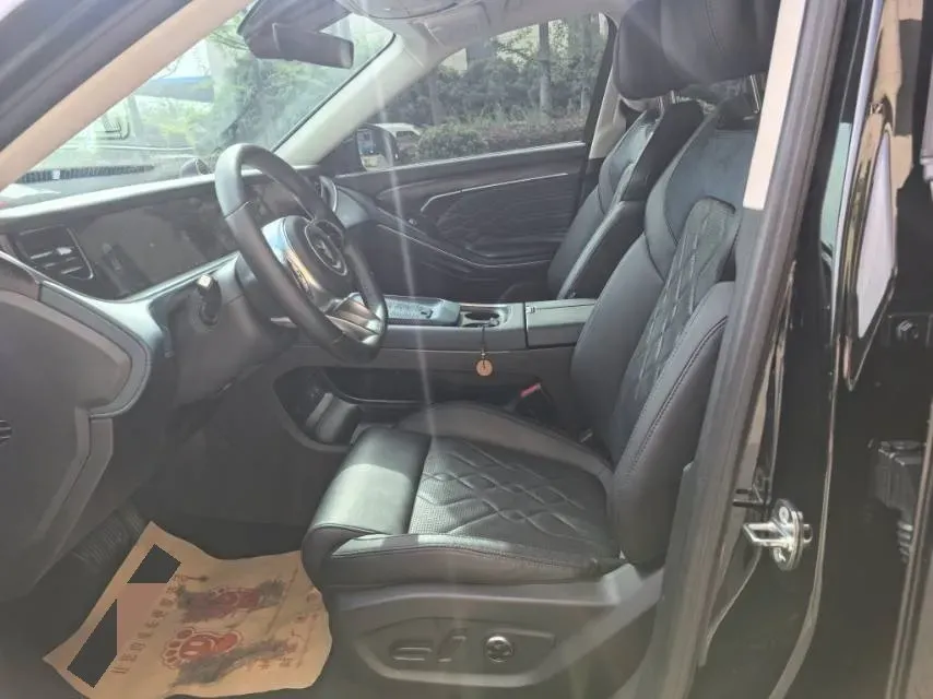 2024 Voyah FREE 1.5T 150HP L4 REEV 39.2KWH,autocango,china used car exporter,china ev exporter,chinese used car exporter,chinese used ev exporter