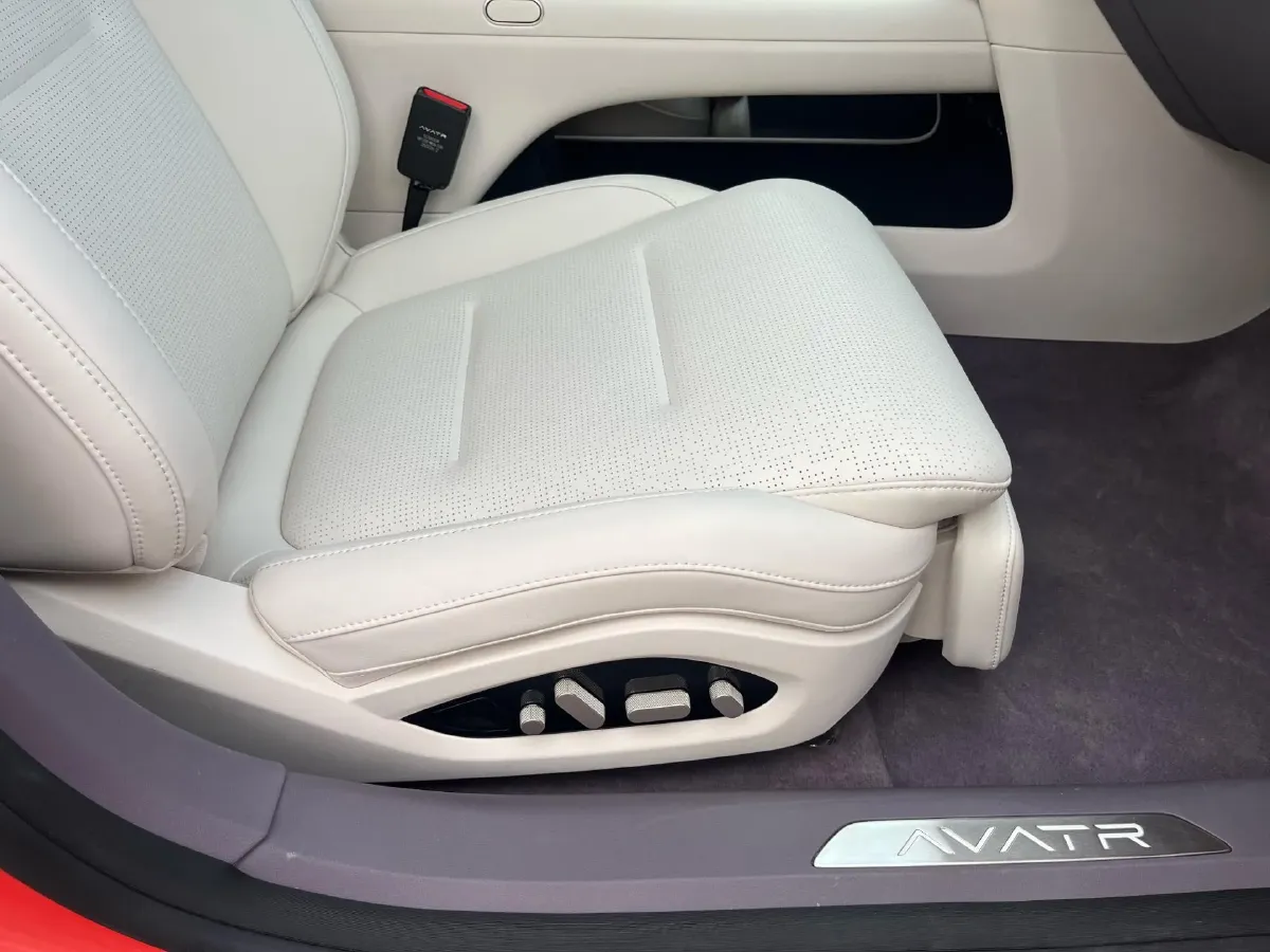 2025 Avatr 06 REEV 156HP REEV,autocango,china used car exporter,china ev exporter,chinese used car exporter,chinese used ev exporter