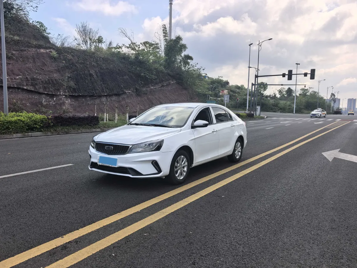 2021 BaoJun 530 1.5T 147HP L4 CVT,autocango,china used car exporter,china ev exporter,chinese used car exporter,chinese used ev exporter
