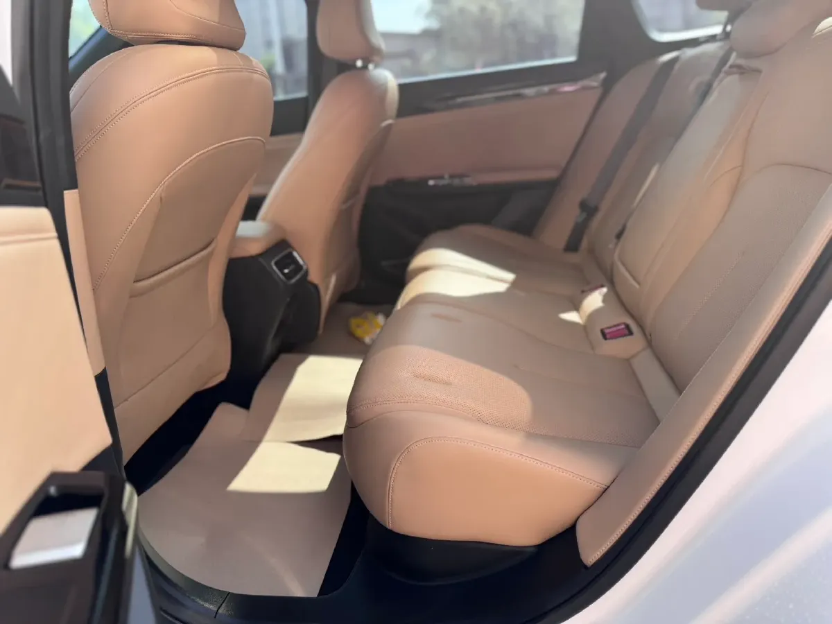 2023 Geely Galaxy L6 1.5T 163HP L4 3DHT PHEV,autocango,china used car exporter,china ev exporter,chinese used car exporter,chinese used ev exporter