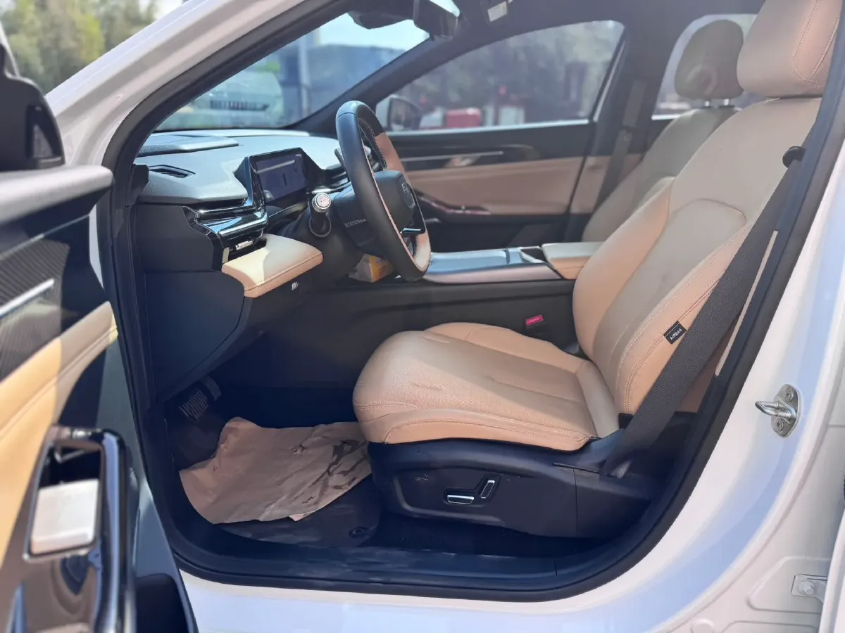 2023 Geely Galaxy L6 1.5T 163HP L4 3DHT PHEV,autocango,china used car exporter,china ev exporter,chinese used car exporter,chinese used ev exporter