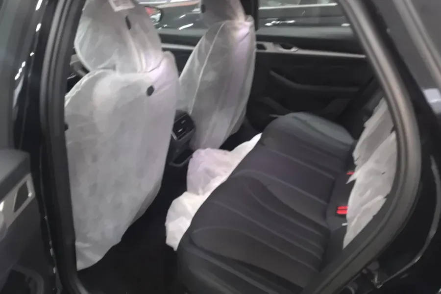 2026 Geely Preface 1.5T 181HP L4 7DCT,autocango,china used car exporter,china ev exporter,chinese used car exporter,chinese used ev exporter