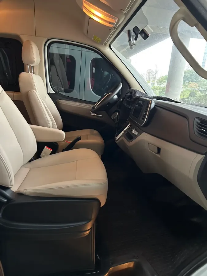 2025 MAXUS InterstellarX 2.5T 224HP L4 8AT,autocango,china used car exporter,china ev exporter,chinese used car exporter,chinese used ev exporter