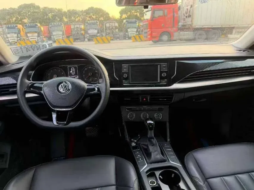 2019 Chevrolet Equinox 1.5T 180HP L4 6AT,autocango,china used car exporter,china ev exporter,chinese used car exporter,chinese used ev exporter