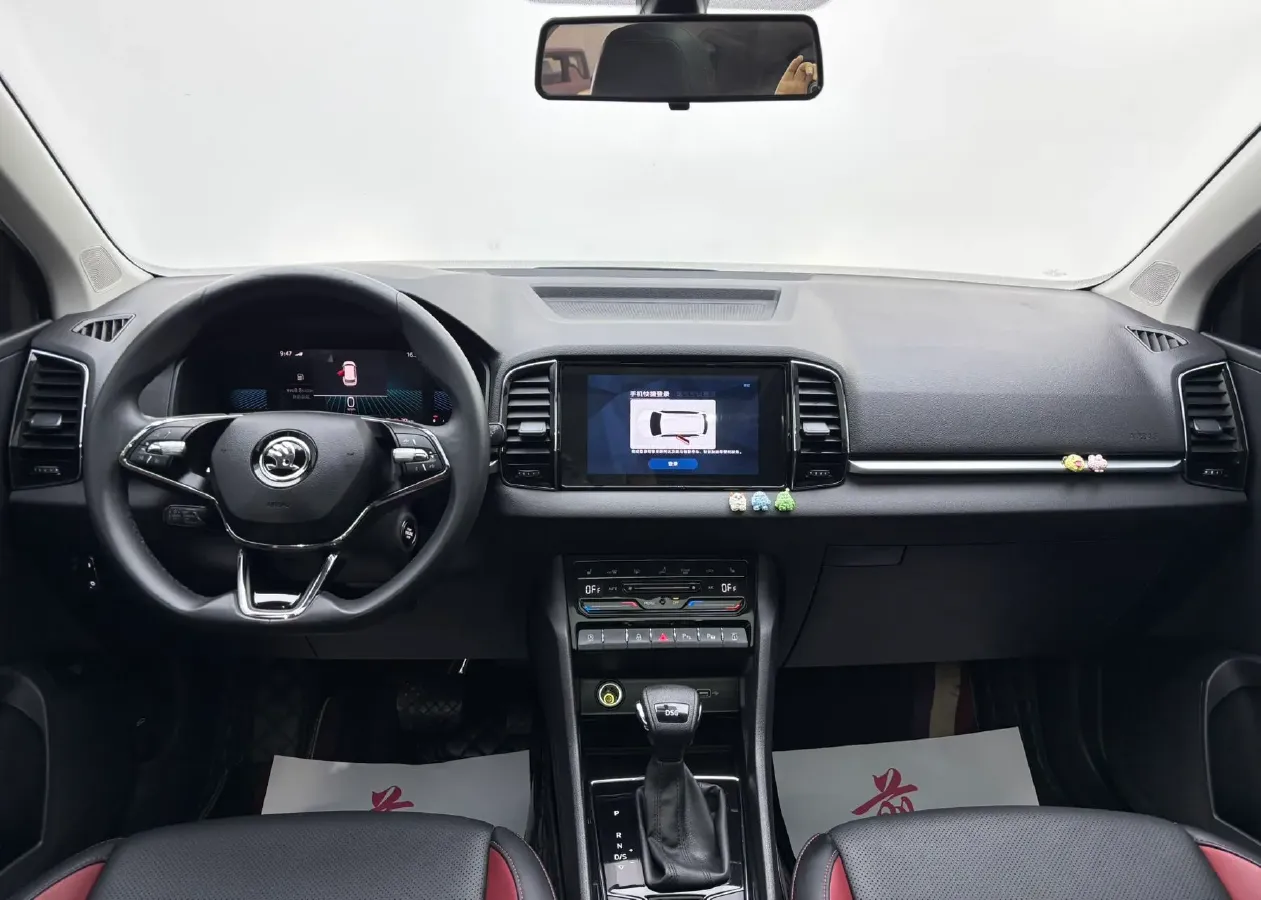 2021 Skoda Karoq 1.4T 150HP L4 7DCT,autocango,china used car exporter,china ev exporter,chinese used car exporter,chinese used ev exporter