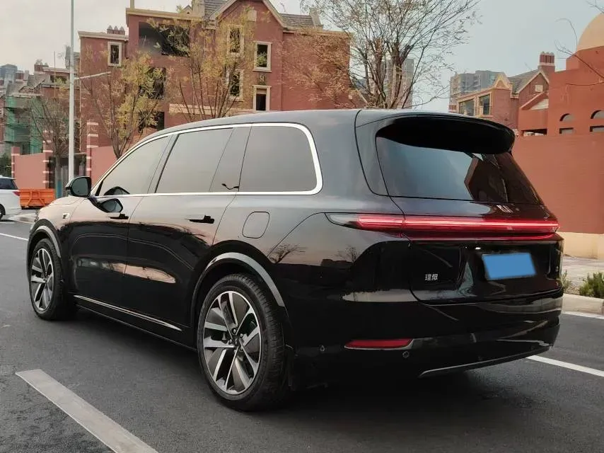 2025 Li L9 Range Extended 154HP REEV,autocango,china used car exporter,china ev exporter,chinese used car exporter,chinese used ev exporter