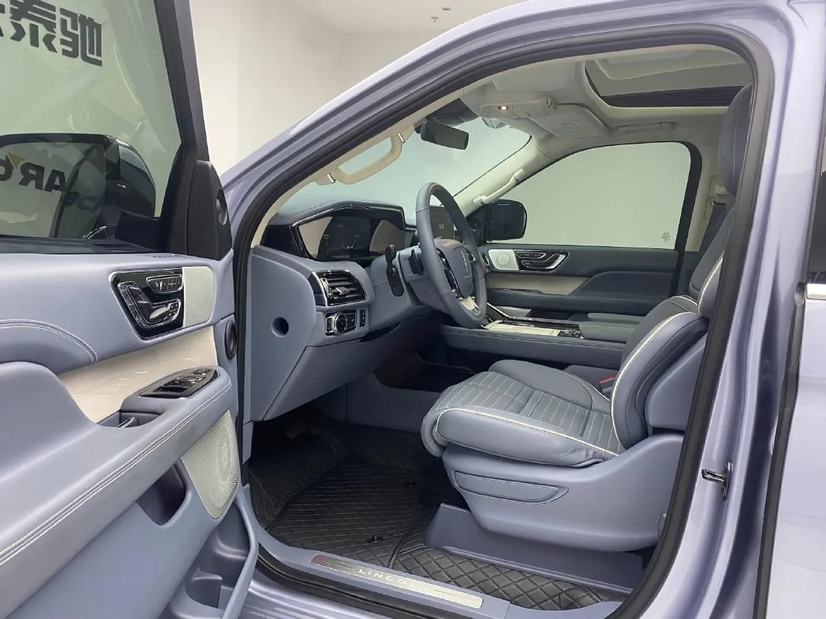 2020 Lincoln Navigator 3.5T 388HP V6 10AT,autocango,china used car exporter,china ev exporter,chinese used car exporter,chinese used ev exporter