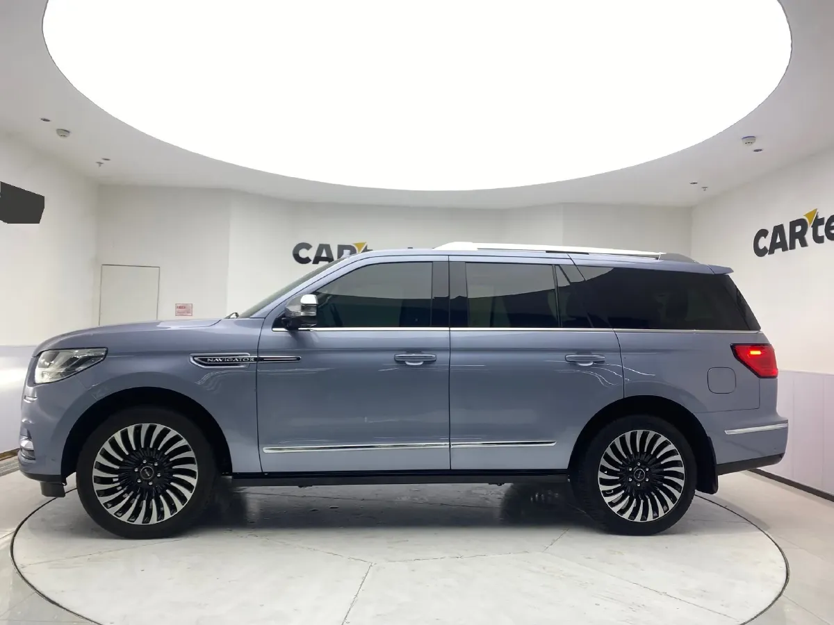 2020 Lincoln Navigator 3.5T 388HP V6 10AT,autocango,china used car exporter,china ev exporter,chinese used car exporter,chinese used ev exporter