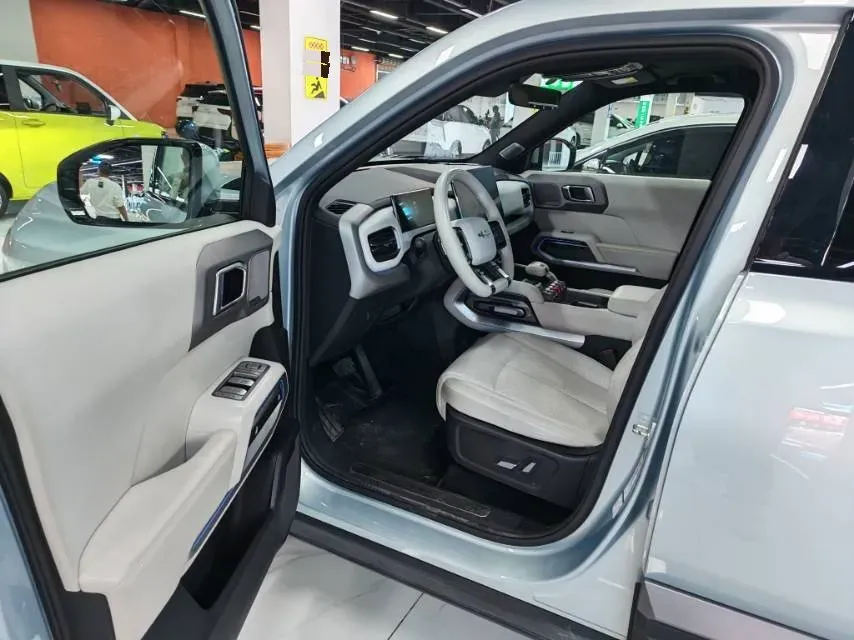 2025 FangChengBao Tai 3 BEV,autocango,china used car exporter,china ev exporter,chinese used car exporter,chinese used ev exporter