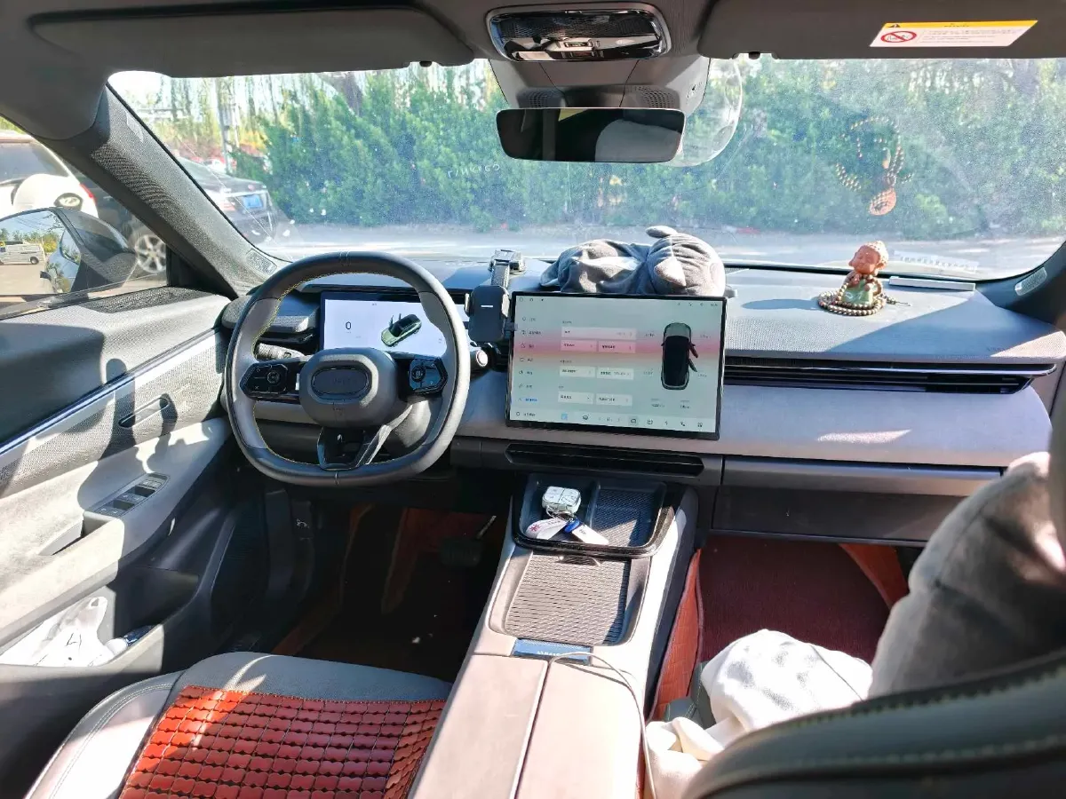 2025 LYNK&CO 08 EM-P 1.5T 163HP L4 3DHT PHEV 21.2KWH,autocango,china used car exporter,china ev exporter,chinese used car exporter,chinese used ev exporter