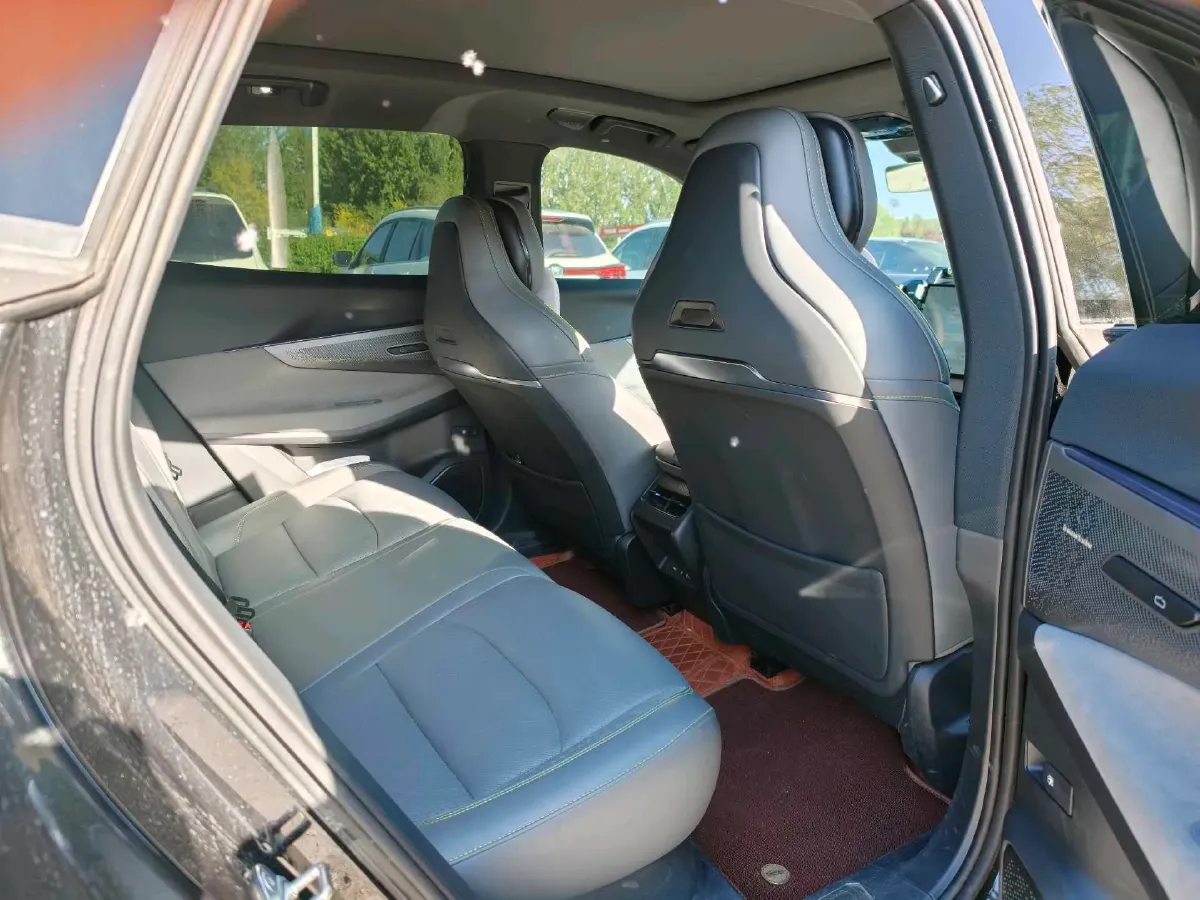 2025 LYNK&CO 08 EM-P 1.5T 163HP L4 3DHT PHEV 21.2KWH,autocango,china used car exporter,china ev exporter,chinese used car exporter,chinese used ev exporter