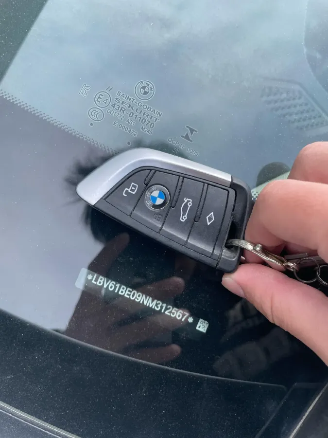 2022 BMW 3 Series 2.0T 156HP L4 8AT,autocango,china used car exporter,china ev exporter,chinese used car exporter,chinese used ev exporter