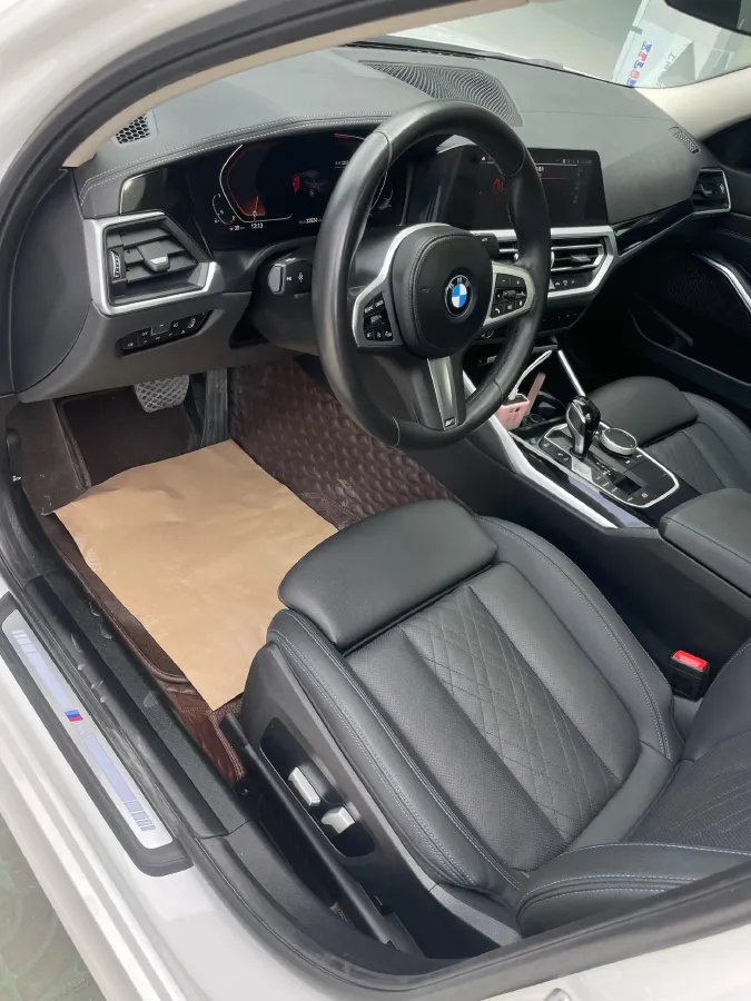 2022 BMW 3 Series 2.0T 156HP L4 8AT,autocango,china used car exporter,china ev exporter,chinese used car exporter,chinese used ev exporter