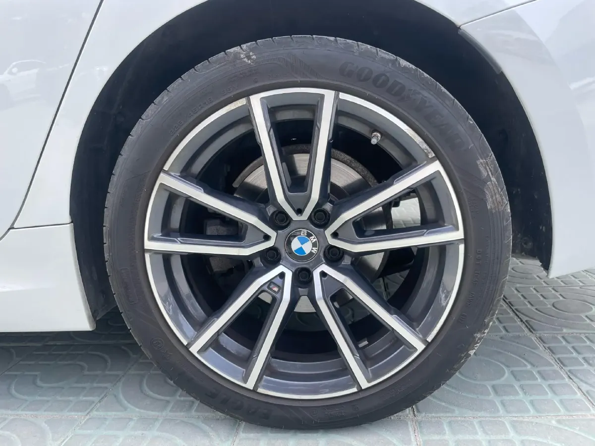 2022 BMW 3 Series 2.0T 156HP L4 8AT,autocango,china used car exporter,china ev exporter,chinese used car exporter,chinese used ev exporter