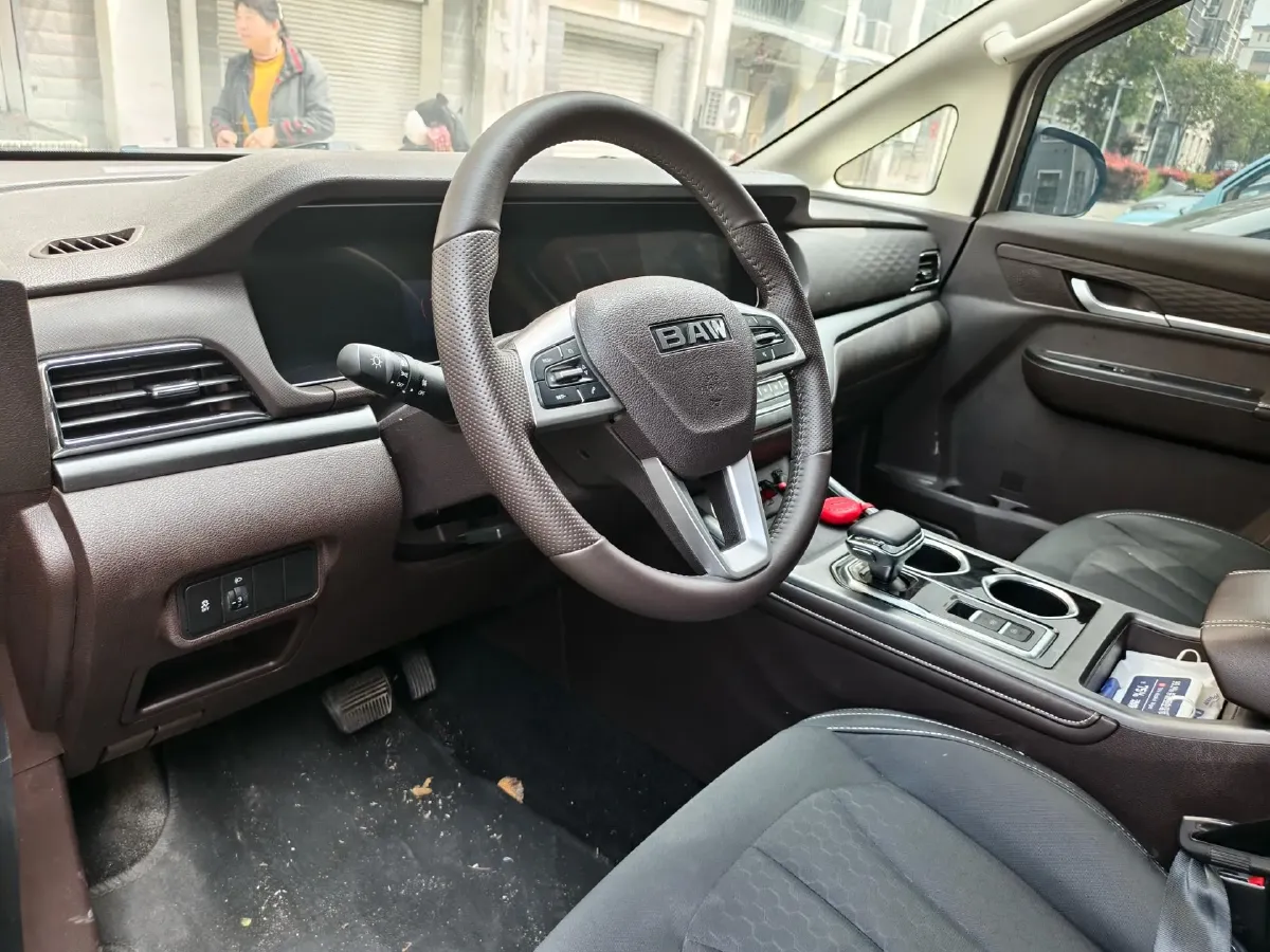 2023 BAW RuiSheng Trump M7 2.0L 144HP L4 8AT,autocango,china used car exporter,china ev exporter,chinese used car exporter,chinese used ev exporter