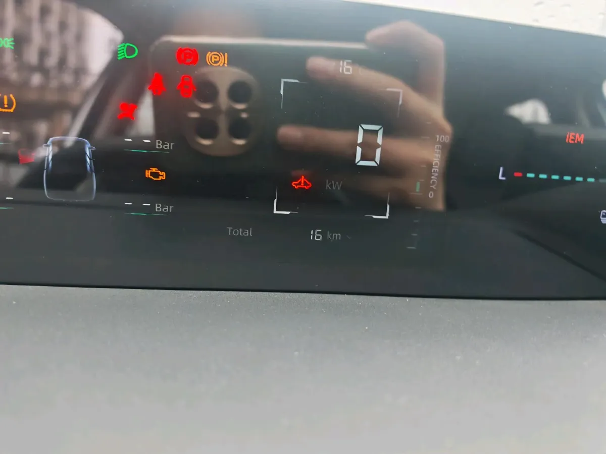 2025 ChangAn EadoPHEV 1.5L 98HP L4 E-CVT PHEV,autocango,china used car exporter,china ev exporter,chinese used car exporter,chinese used ev exporter