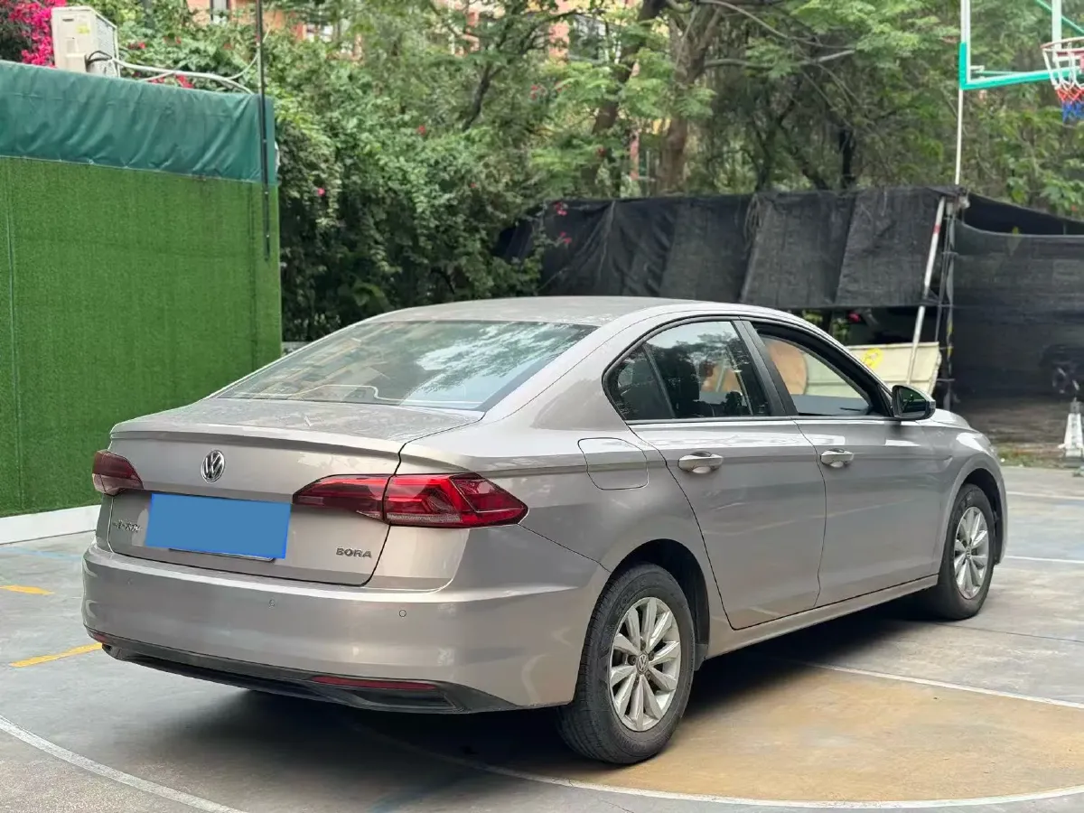 2019 Bestune T77 1.2T 143HP L4 7DCT,autocango,china used car exporter,china ev exporter,chinese used car exporter,chinese used ev exporter
