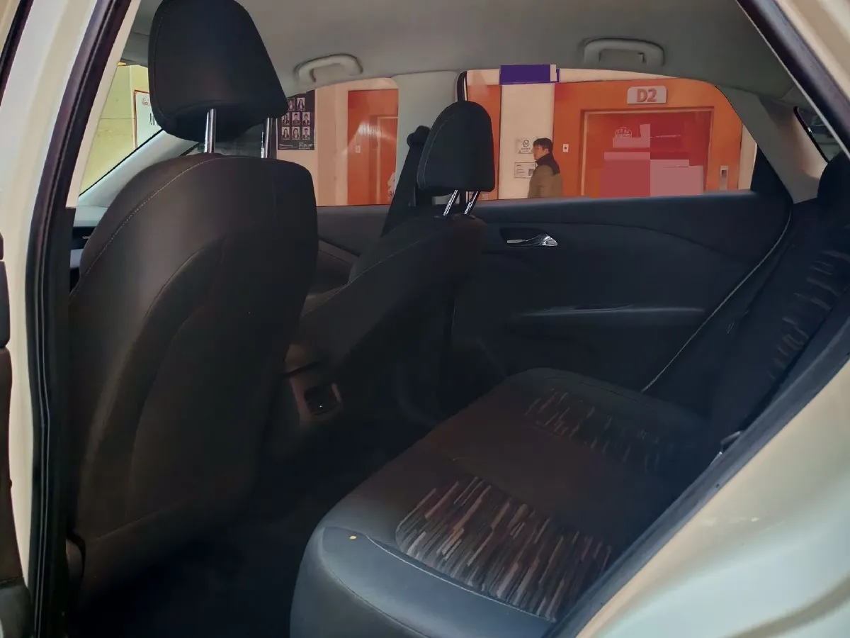 2023 Chevrolet Monza 1.5L 113HP L4 6DCT,autocango,china used car exporter,china ev exporter,chinese used car exporter,chinese used ev exporter