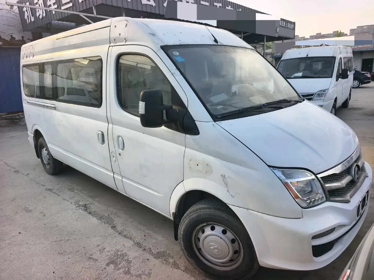 2018 MAXUS XinTu V80 2.5T 136HP L4 6MT,autocango,china used car exporter,china ev exporter,chinese used car exporter,chinese used ev exporter