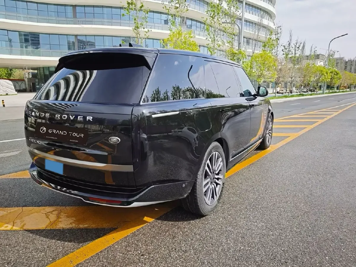 2024 Land Rover Range Rover 3.0T 400HP L6 8AT,autocango,china used car exporter,china ev exporter,chinese used car exporter,chinese used ev exporter