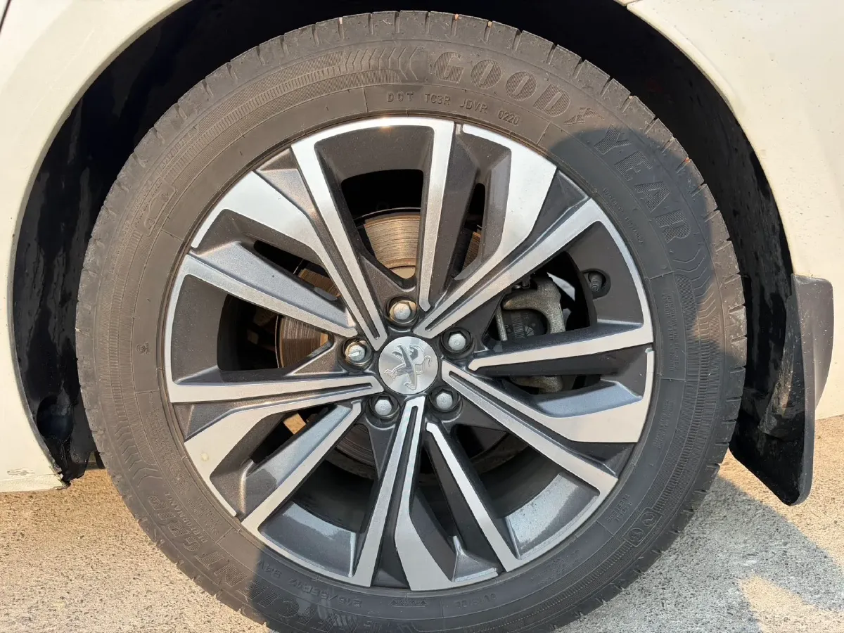 2021 Peugeot 508 1.6T 170HP L4 6AT,autocango,china used car exporter,china ev exporter,chinese used car exporter,chinese used ev exporter