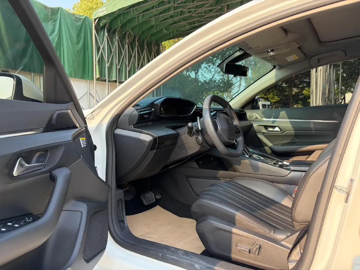 2021 Peugeot 508 1.6T 170HP L4 6AT,autocango,china used car exporter,china ev exporter,chinese used car exporter,chinese used ev exporter