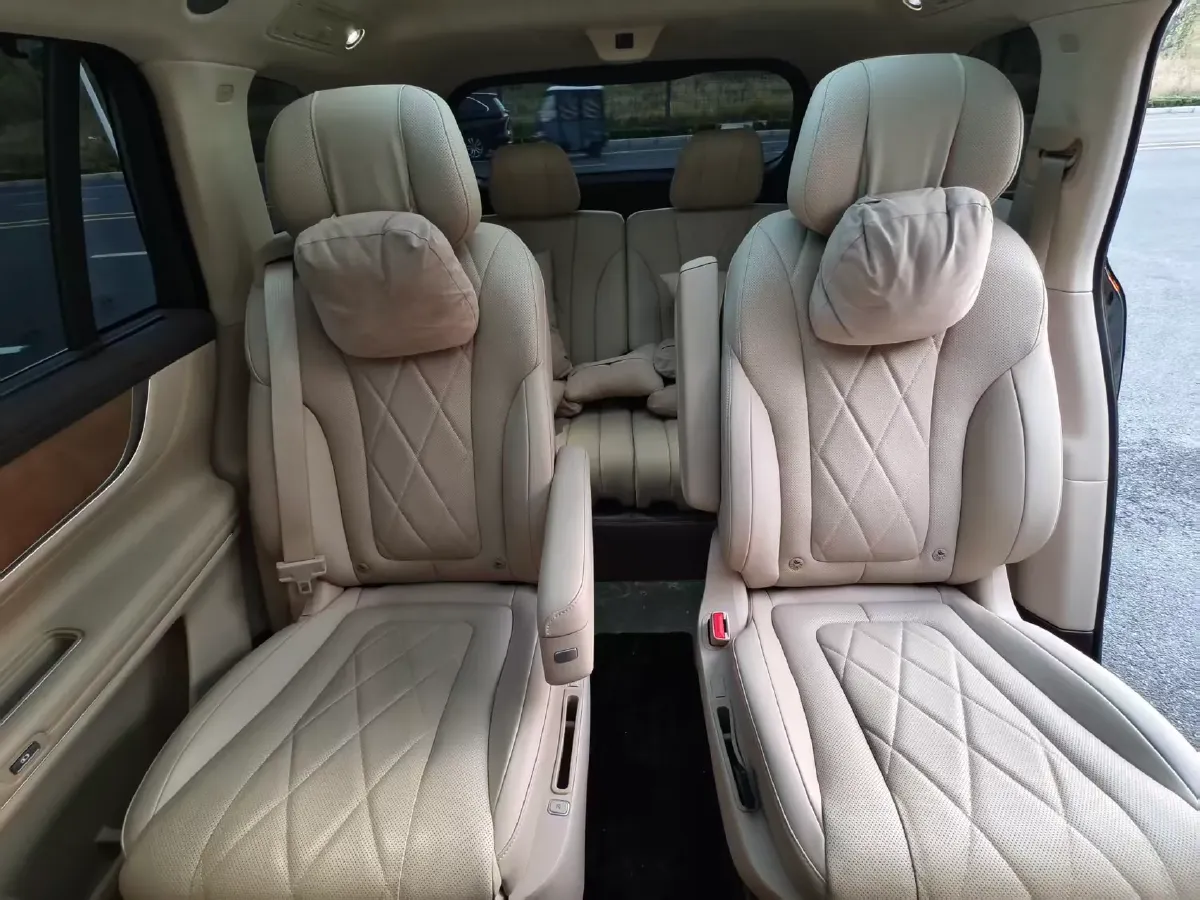 2024 AITO AITO M9 1.5T 152HP L4 REEV 42KWH,autocango,china used car exporter,china ev exporter,chinese used car exporter,chinese used ev exporter