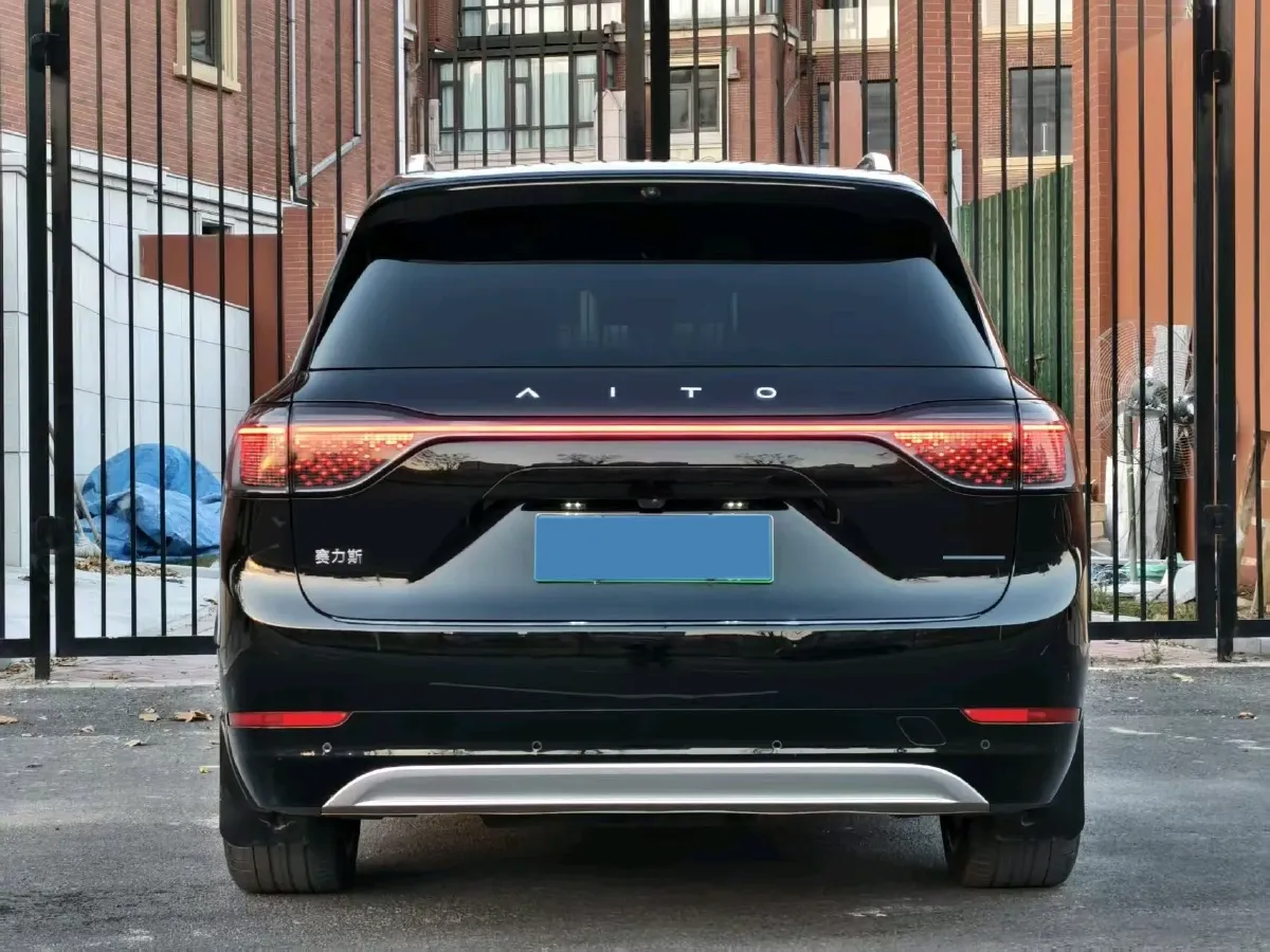 2024 AITO AITO M9 1.5T 152HP L4 REEV 42KWH,autocango,china used car exporter,china ev exporter,chinese used car exporter,chinese used ev exporter