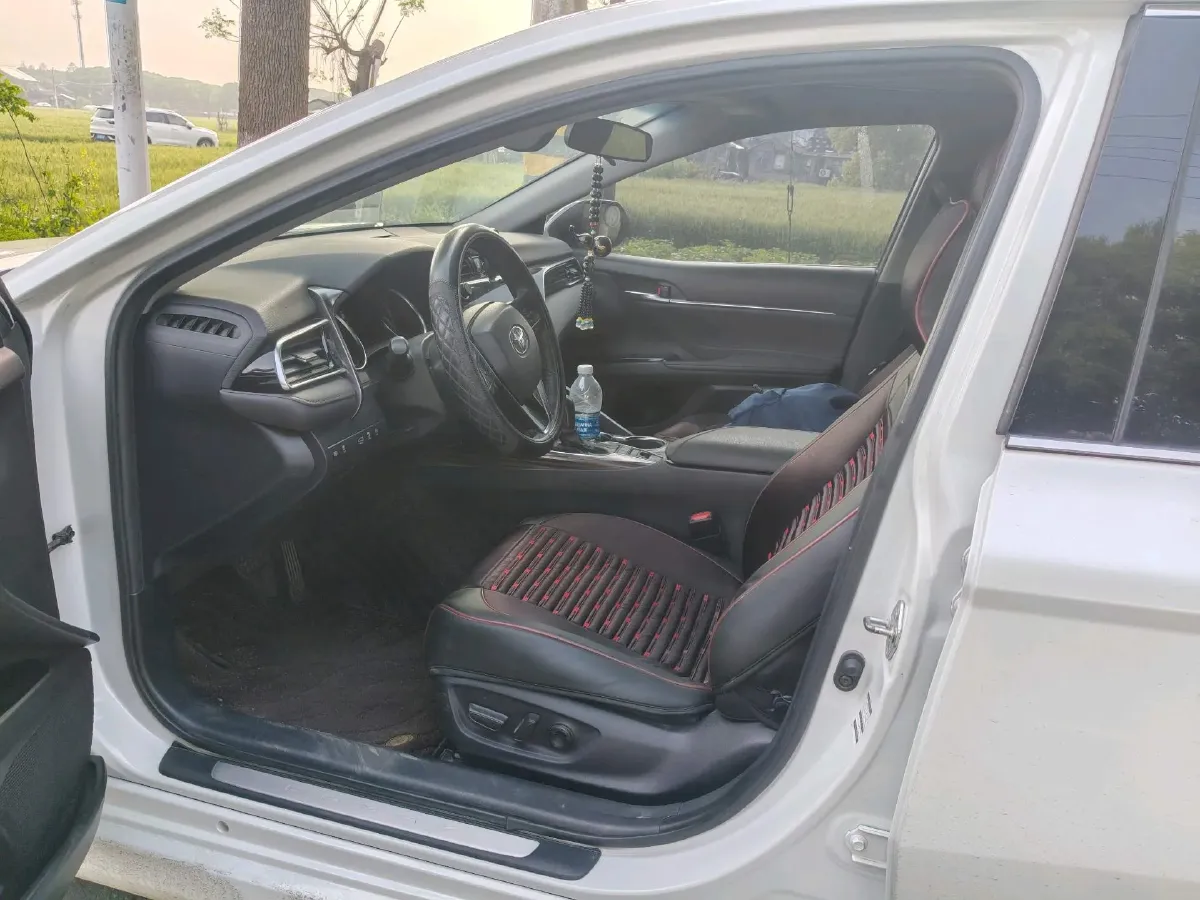 2019 Toyota Camry 2.5L 209HP L4 8AT,autocango,china used car exporter,china ev exporter,chinese used car exporter,chinese used ev exporter