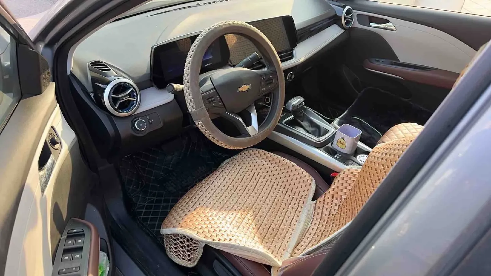 2023 Chevrolet Monza 1.5L 113HP L4 6DCT,autocango,china used car exporter,china ev exporter,chinese used car exporter,chinese used ev exporter