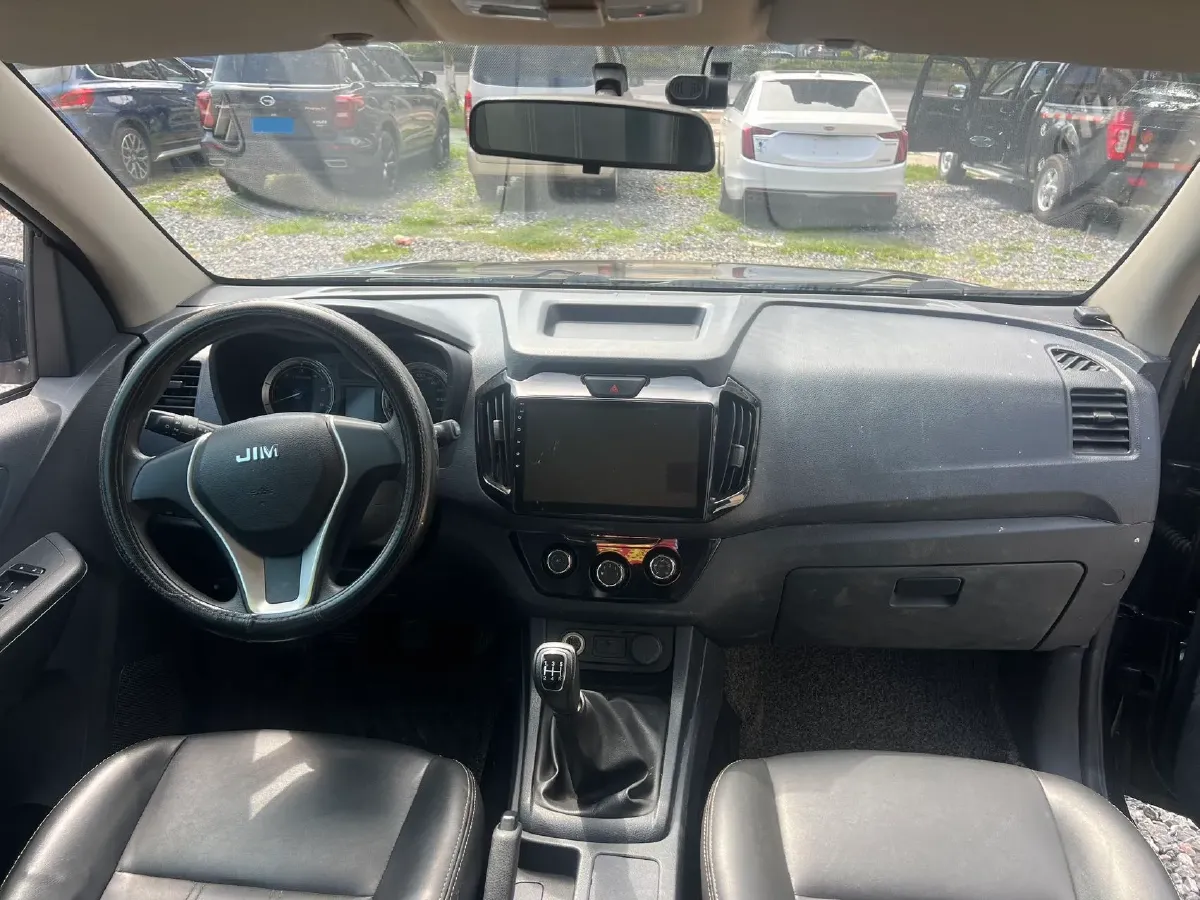 2020 JMC BaoDian 2.5T 140HP L4 5MT,autocango,china used car exporter,china ev exporter,chinese used car exporter,chinese used ev exporter