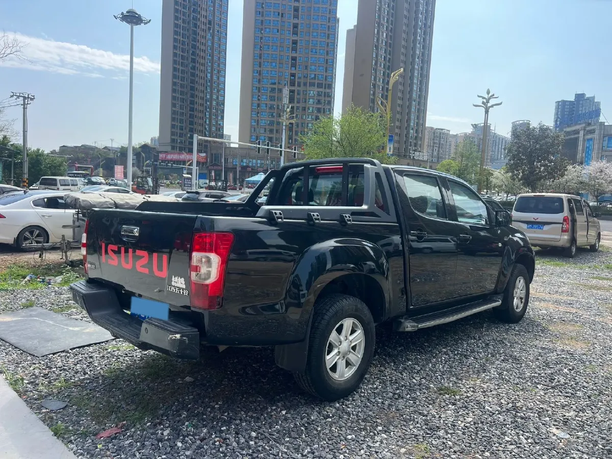 2020 JMC BaoDian 2.5T 140HP L4 5MT,autocango,china used car exporter,china ev exporter,chinese used car exporter,chinese used ev exporter
